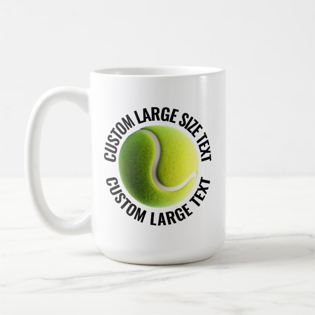 Caneca De Café Bola de Tênis de Texto Personalizado Grande 15oz.  (Esquerda)