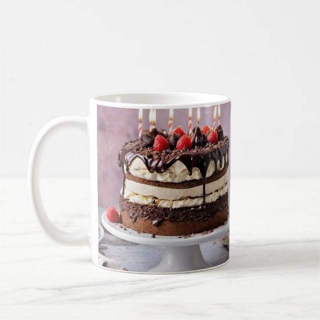 Caneca De Café Bolo De Aniversário De Chocolate Com Morangos, (Esquerda)