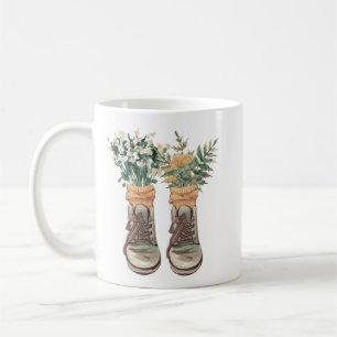 Caneca De Café Boots e flores selvagens de caminhada