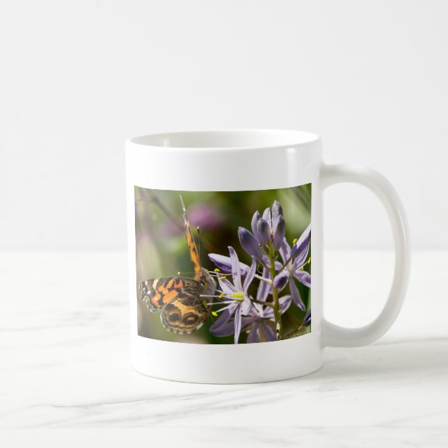 Caneca De Café Borboleta Laranja no Roupa e presentes de Hyacinth (Direita)