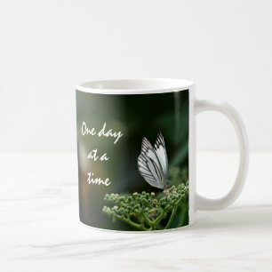 Caneca De Café Borboleta Linda "Um dia de cada vez" Coffee Mug