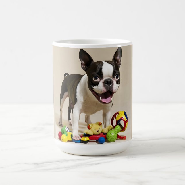 Caneca De Café Boston Terrier Dog Brincando com Brinquedos (Centro)