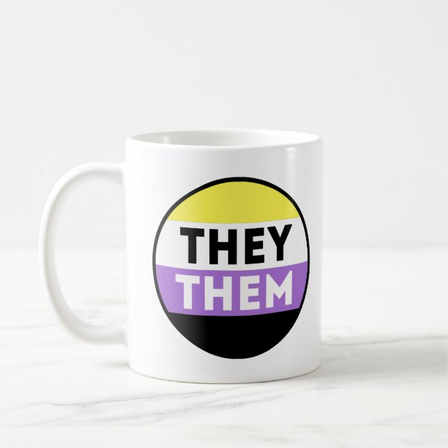 Caneca De Café Botão de Pronomes Não Binários - Eles Deles (Esquerda)