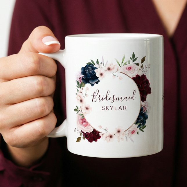 Caneca De Café Bridesmaid Burgundy e Rosa de Marinho (Bridesmaid Burgundy & Navy Rose Watercolor Wreath Coffee Mug)