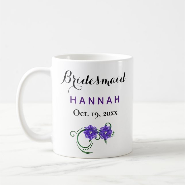 Caneca De Café Bridesmaid Modern Typografia Purple Floral Casamen (Esquerda)