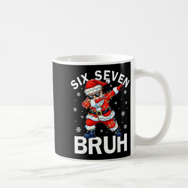 Caneca De Café Bruh 67 Six Seven Santa Dabbing Christmas Meme Boy (Direita)