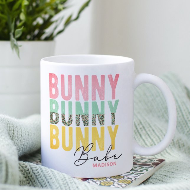 Caneca De Café Bunny Babe Cute Modern Páscoa Personalizada (Criador carregado)