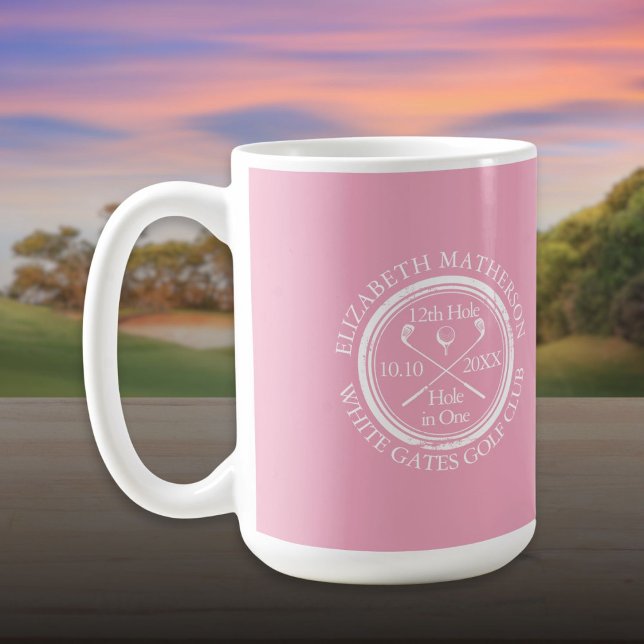 Caneca De Café Buraco em um Golfe Rosa Bonito Clássico Feminino (Hole in One Classic Pretty Feminine Pink Golf Coffee Mug)