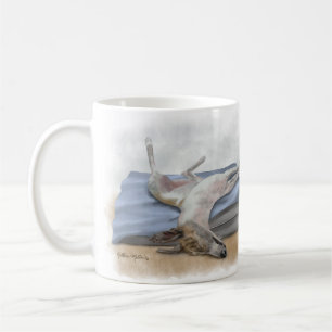 Caneca De Café Cachorro cinzento deitado engraçado desenho animad