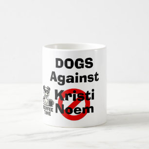 Caneca de Café Cachorros Contra Kristi Noem