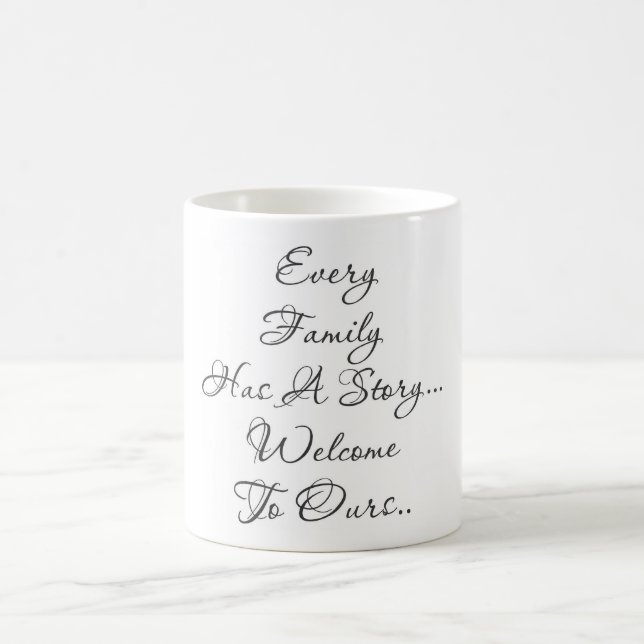 Caneca De Café Cada família tem… (Centro)