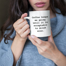 Caneca De Café Café Me Mantém Engraçado Até O Vinho Engraçado