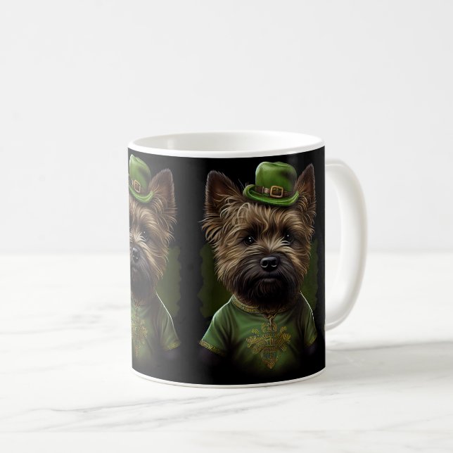 Caneca De Café Cairn Terrier cão na Rua. (Frente Esquerda)