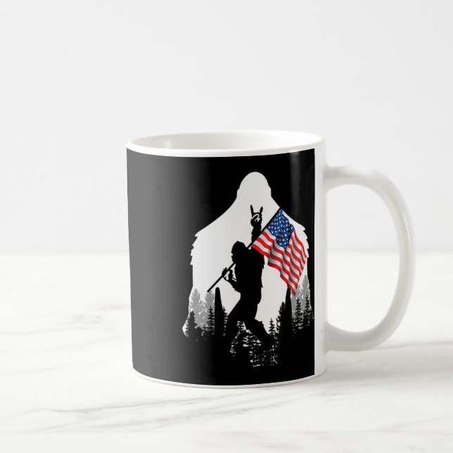 Caneca De Café Camisa Grande Pé - Bandeira Americana Bigfoot Sasq (Direita)