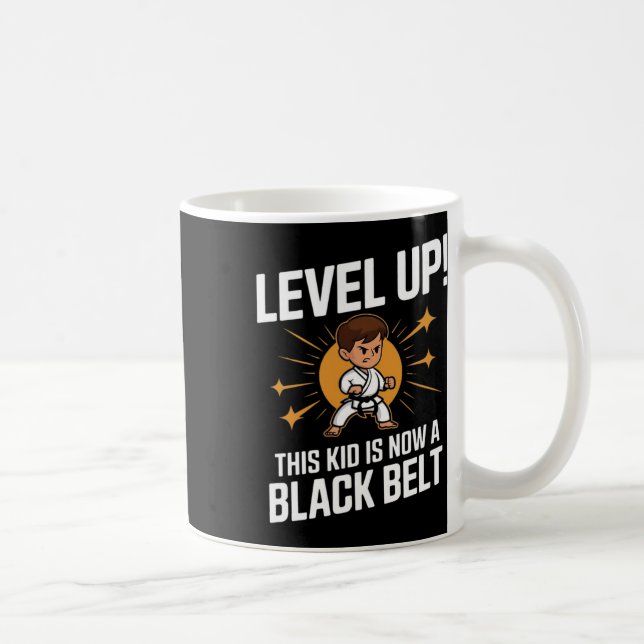 Caneca De Café Camiseta de designação de cinto preto de uniforme  (Direita)