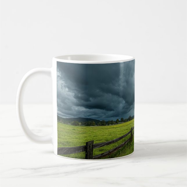 Caneca De Café Campo com uma Cerca de Madeira (Esquerda)