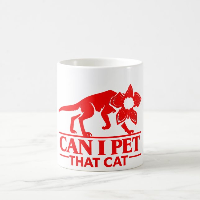 Caneca De Café Can I Pet That Cat Demodog Stranger Meme Funny cat (Centro)
