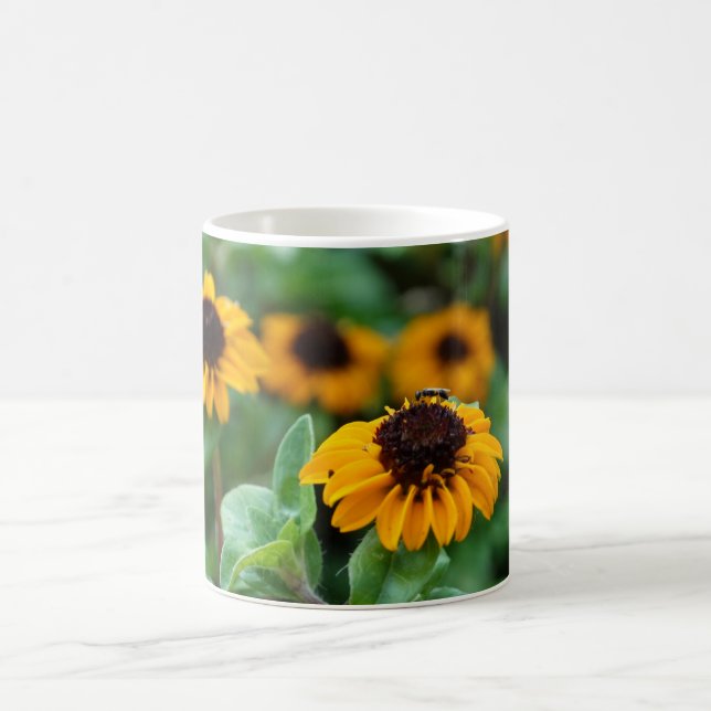 Caneca De Café Caneta fotográfica de flores amarelas (Centro)
