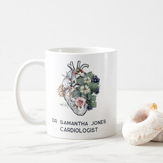 Caneca De Café Cardiologista Floral Personalizado do Coração Anat (Com Donut)