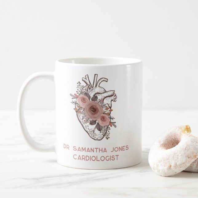 Caneca De Café Cardiologista Floral Personalizado do Coração Anat (Com Donut)