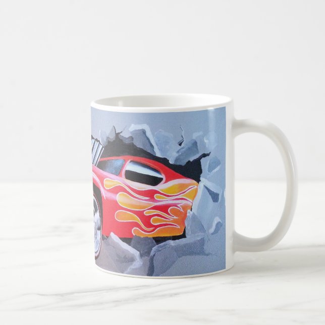 Caneca De Café Carro Travando Através Da Parede (Direita)