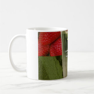 Caneca De Café Cartaz de Latte de Matcha com Morango – Bebida de