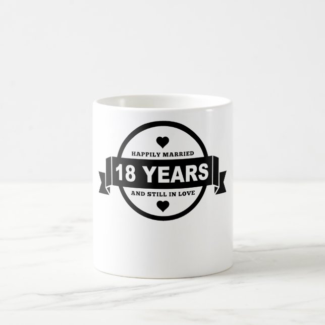 Caneca De Café Casado feliz 18 anos (Centro)