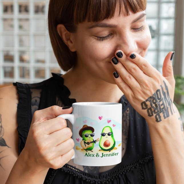 Caneca De Café Casal Avocado (Personalized Couple Mug with Cute Avocados | Custom Name Coffee Cup Gift)