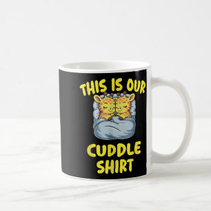 Caneca De Café Casal de Girafas Fofas Este É Nosso Abraço