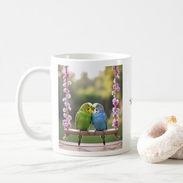 Caneca De Café Casal de Periquitos Fofos com Nome Personalizado (Com Donut)
