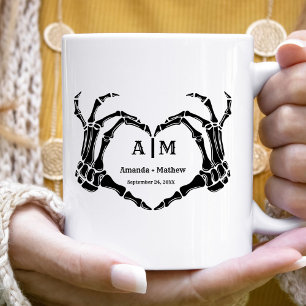 Caneca De Café Casal Preto de Coração de Mão de Caveira de Hallow