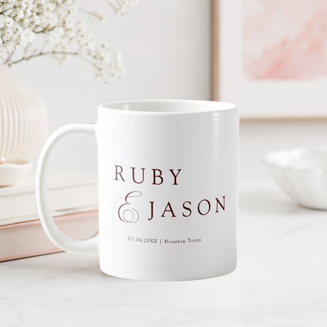 Caneca De Café Casamento Elegante Burgundy Royal Script (Criador carregado)