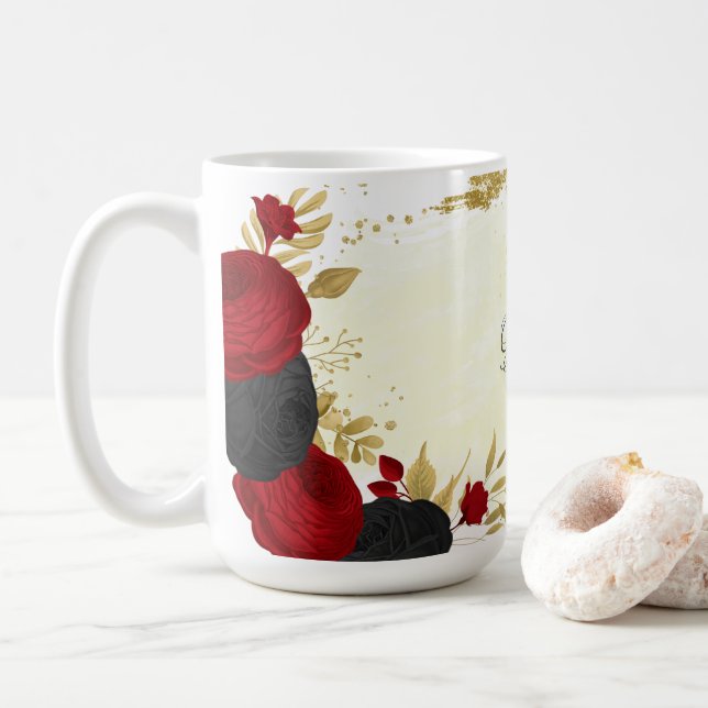 Caneca De Café casamento floral vermelho preto e dourado (Com Donut)