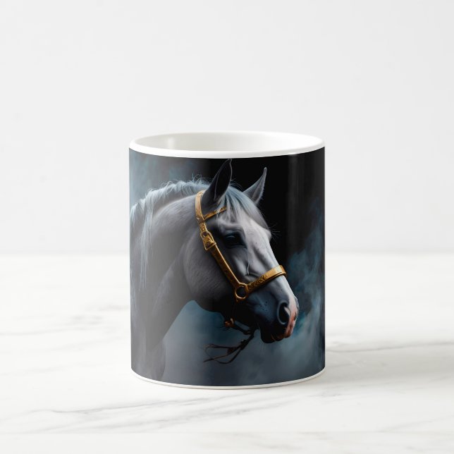 Caneca De Café Cavalo em fundo preto com tons azuis (Centro)