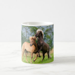 Caneca De Café Cavalos Islandeses Brincando e Arremessando, Foto 