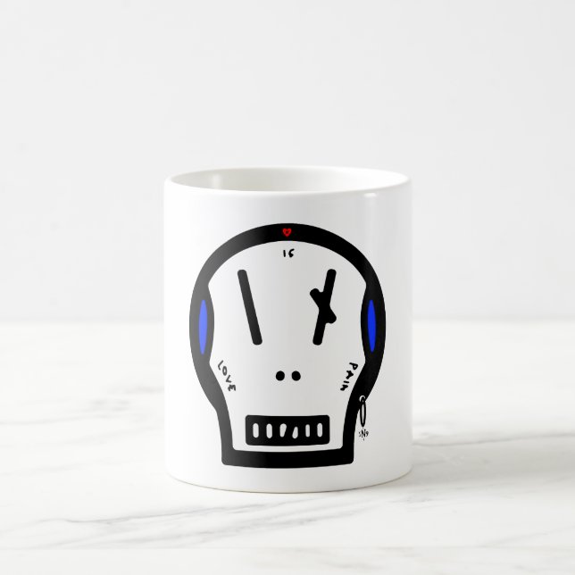 Caneca De Café Caveira diz: "amor é dor" (Centro)