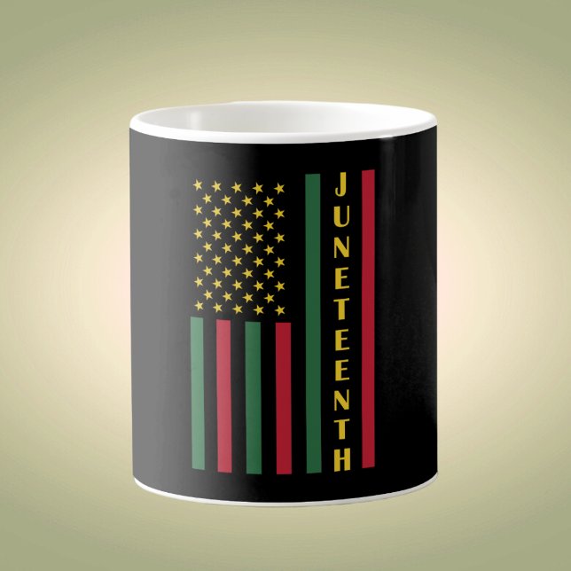 Caneca De Café Celebração da Liberdade na Décima Junta EUA Bandei (Criador carregado)
