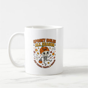 Caneca De Café Celebração de Esqueleto Aconchegante de Halloween