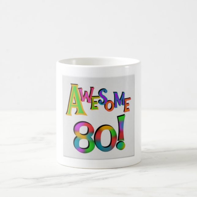 Caneca De Café celebrando o 80 incrível (Centro)