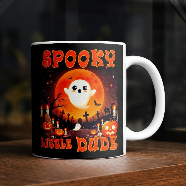 Caneca De Café Cemitério de Halloween com Ghost fofo e lua gigant (Criador carregado)