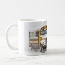 Caneca De Café Cena de Inverno com um Autobus Escolar Amarelo