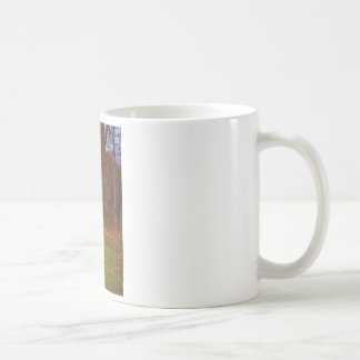 Caneca De Café Cerveja, Grama Verde, folhas vermelhas e Douradas