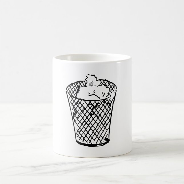 Caneca De Café Cesto de lixo de tela de arame preto e branco (Criador carregado)