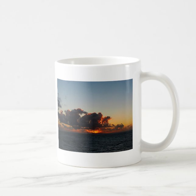 Caneca De Café Céu do Mar Dramático no amanhecer (Direita)