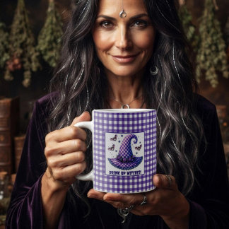 Caneca De Café Chapéu de Bruxa de Halloween em Xadrez Roxo & Morc