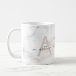Caneca De Café Chic Blush White Marble Script Name Monogramo