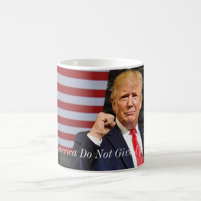 Caneca De Café Chic Donald Trump-Do Não Desiste Do Café Mug 11oz (Centro)
