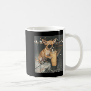 Caneca De Café Chihuahua bebendo café gelado meme engraçado de an