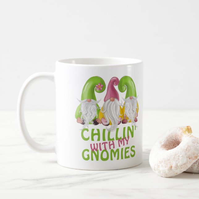 Caneca De Café Chillin Com Meu Gnomies Gnomo Humor (Com Donut)