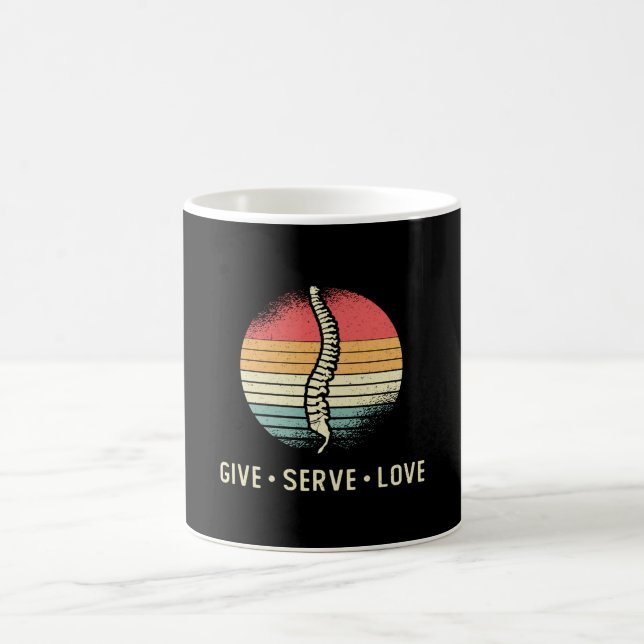 Caneca De Café Chiropractor Give Serve Love Chiro Chiropractic (Centro)